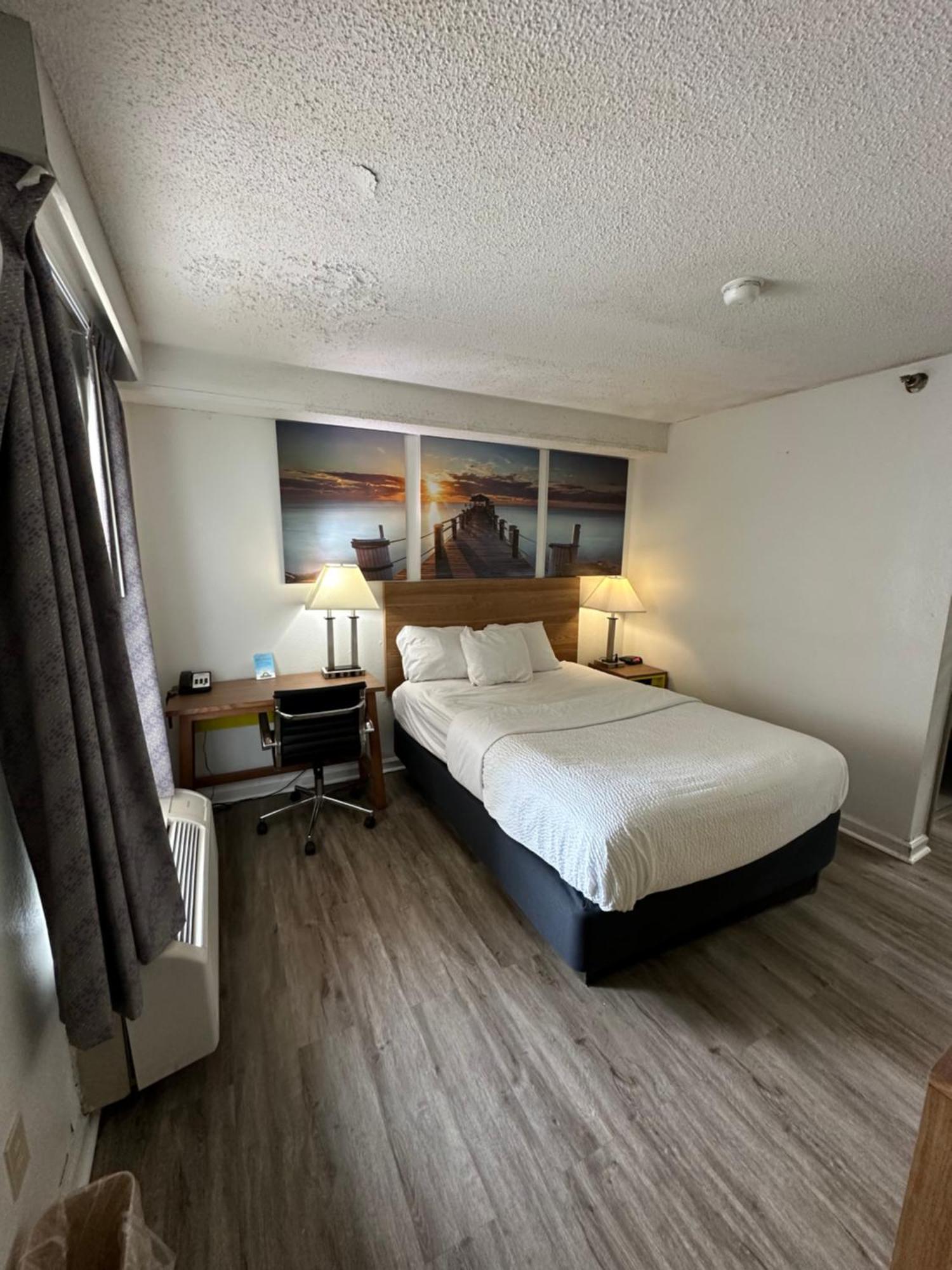 Days Inn By Wyndham Decatur Priceville I-65 Exit 334 Extérieur photo